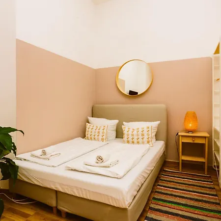 Stadtpark By Awesome 3*