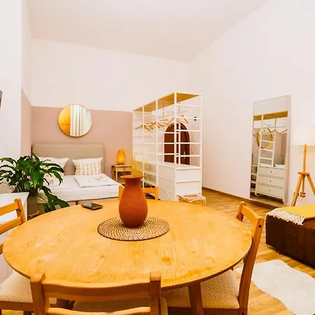 Aparthotel Stadtpark By Awesome 3*